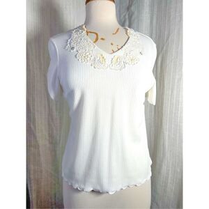 Vintage | Women’s | Blouses | S/M |  Embroidered Fairy Cream Scoop Blouse